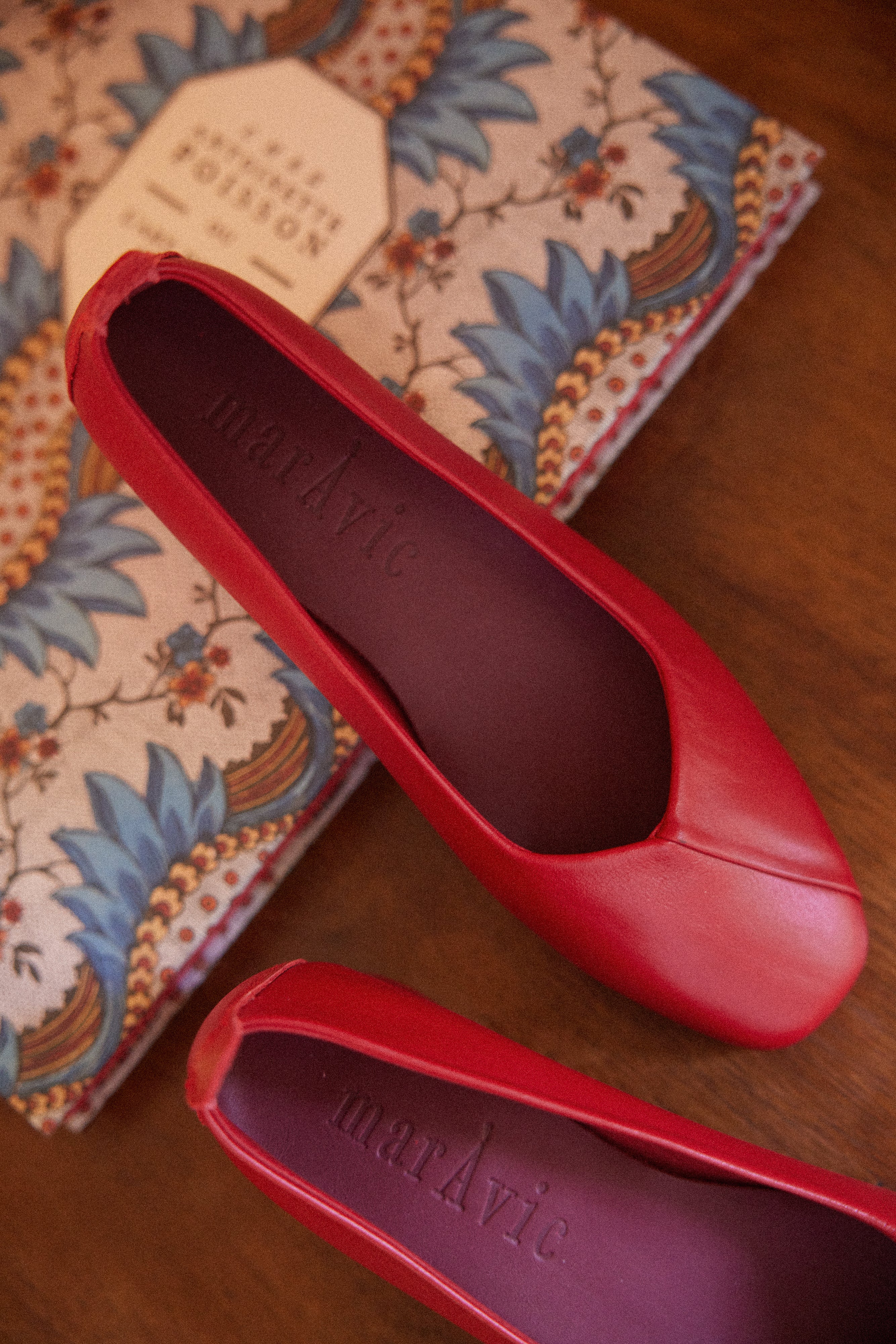 Elodie Heeled Flat