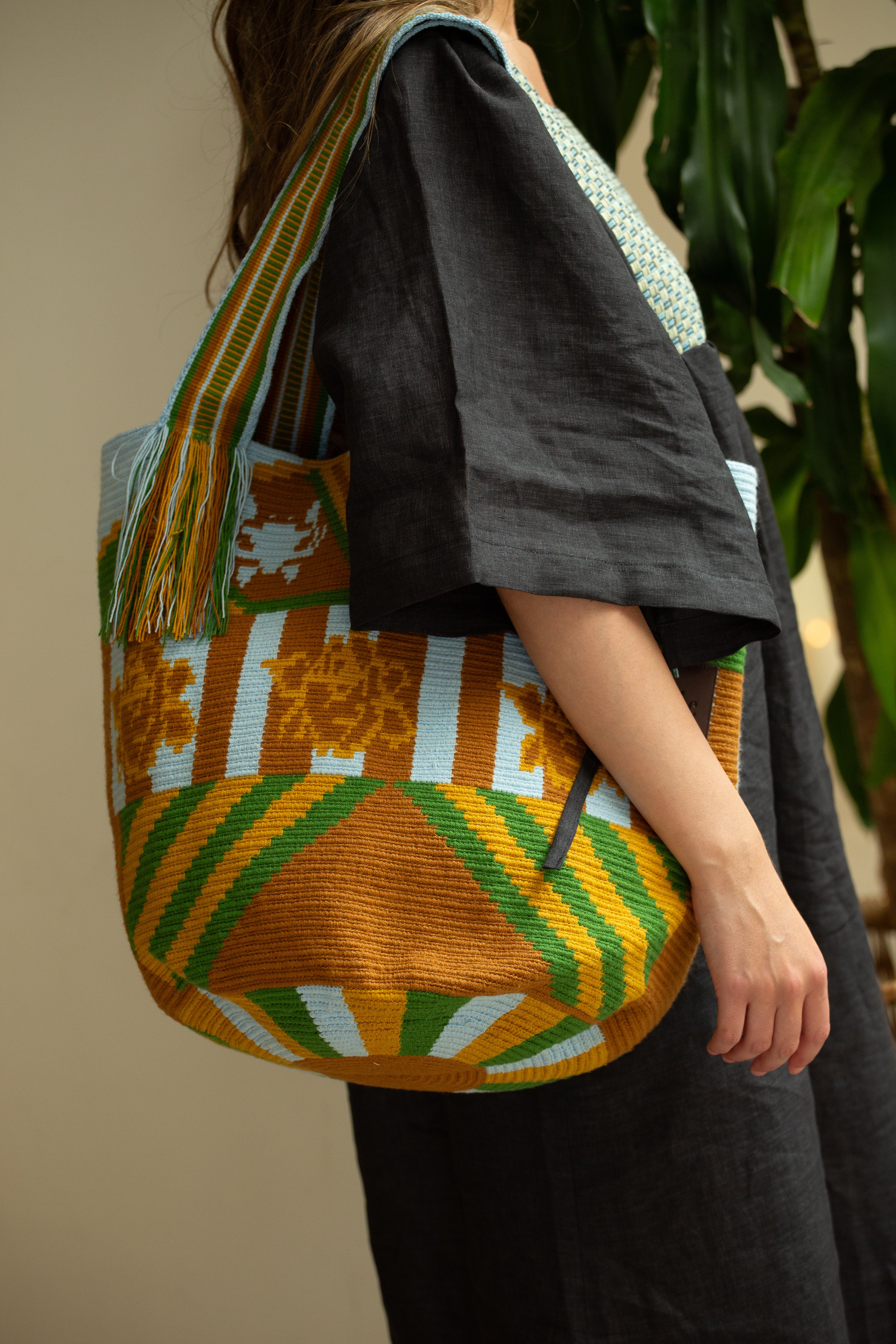 Wayuma Blue Bag